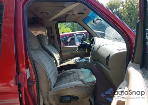 2000 Ford E-150 Recreational из США, поврежденный, VIN 1FDRE14L5YHB24874